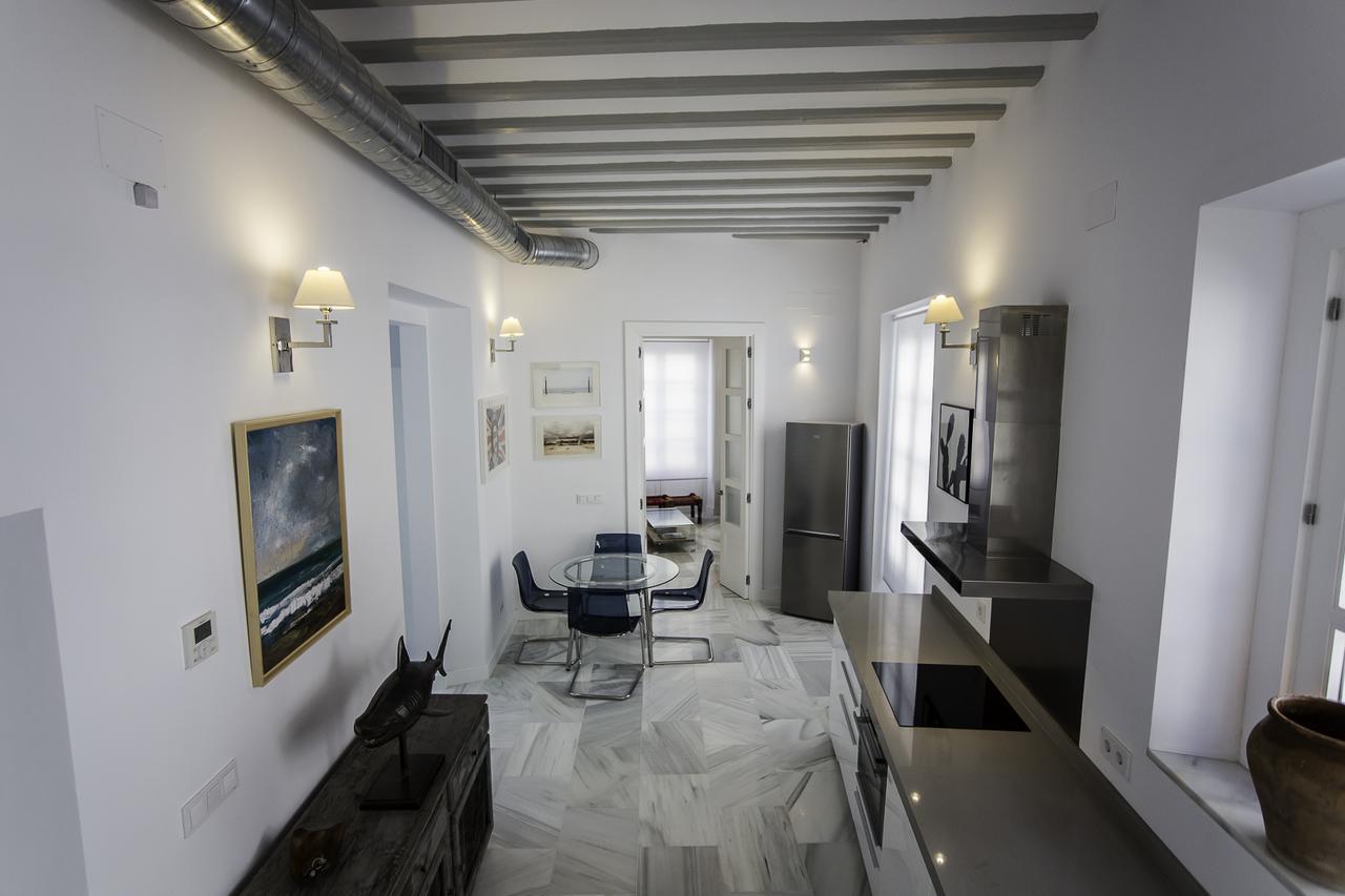 Elegant Cadiz Apartment Exterior photo